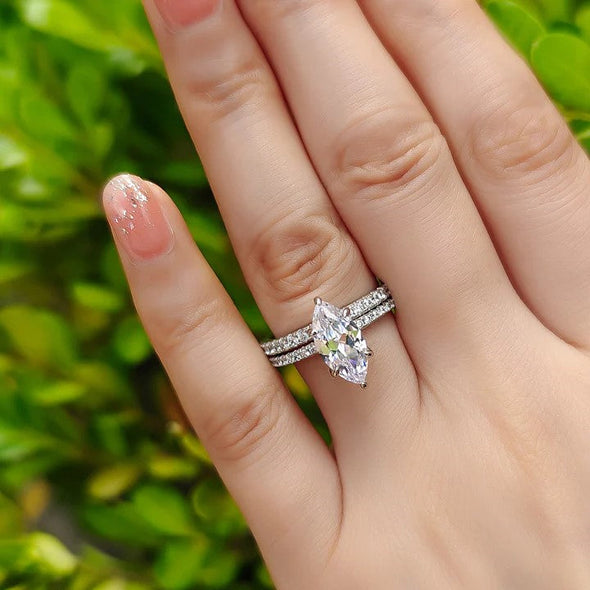 2pcs Marquise Cut Bridal Ring Set in Sterling Silver