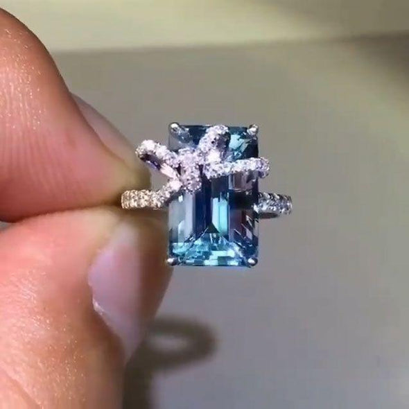 Vintage Aquamarine Bowknot Engagement Ring